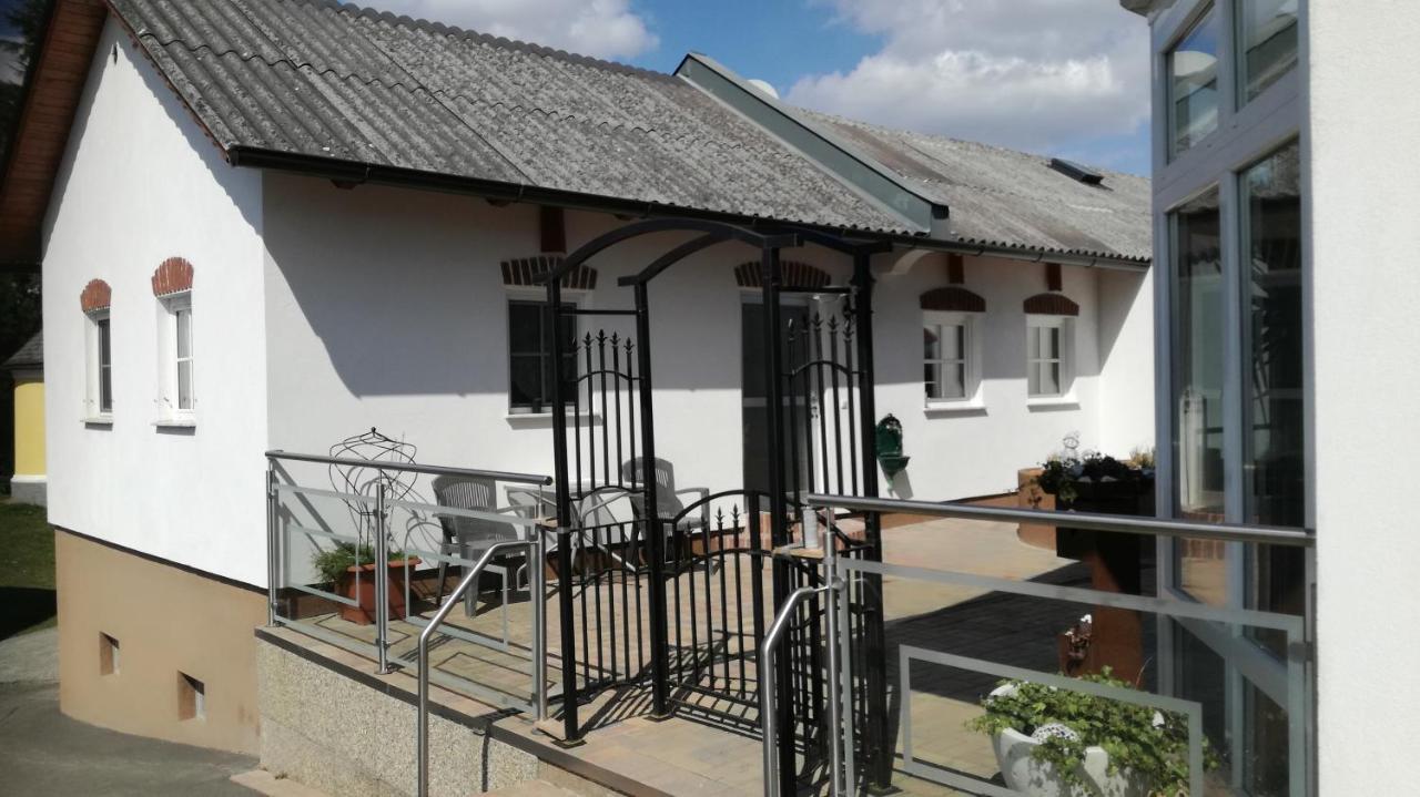 S´ Kellerstoeckl Lägenhet Fehring Exteriör bild